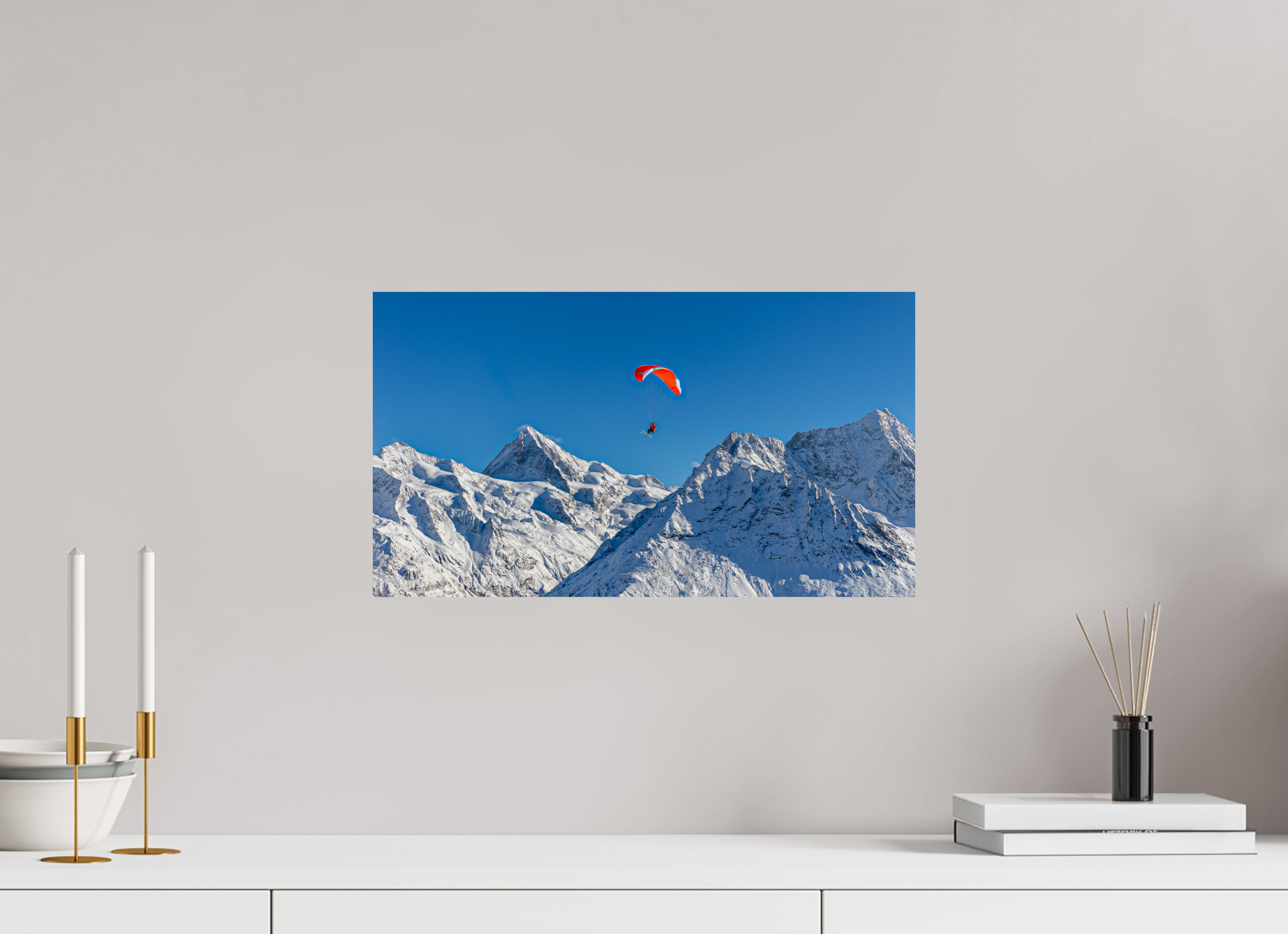 48 x 27 cm, Photo Print On Fuji Crystal DP II Un vol face à la Dent Blanche