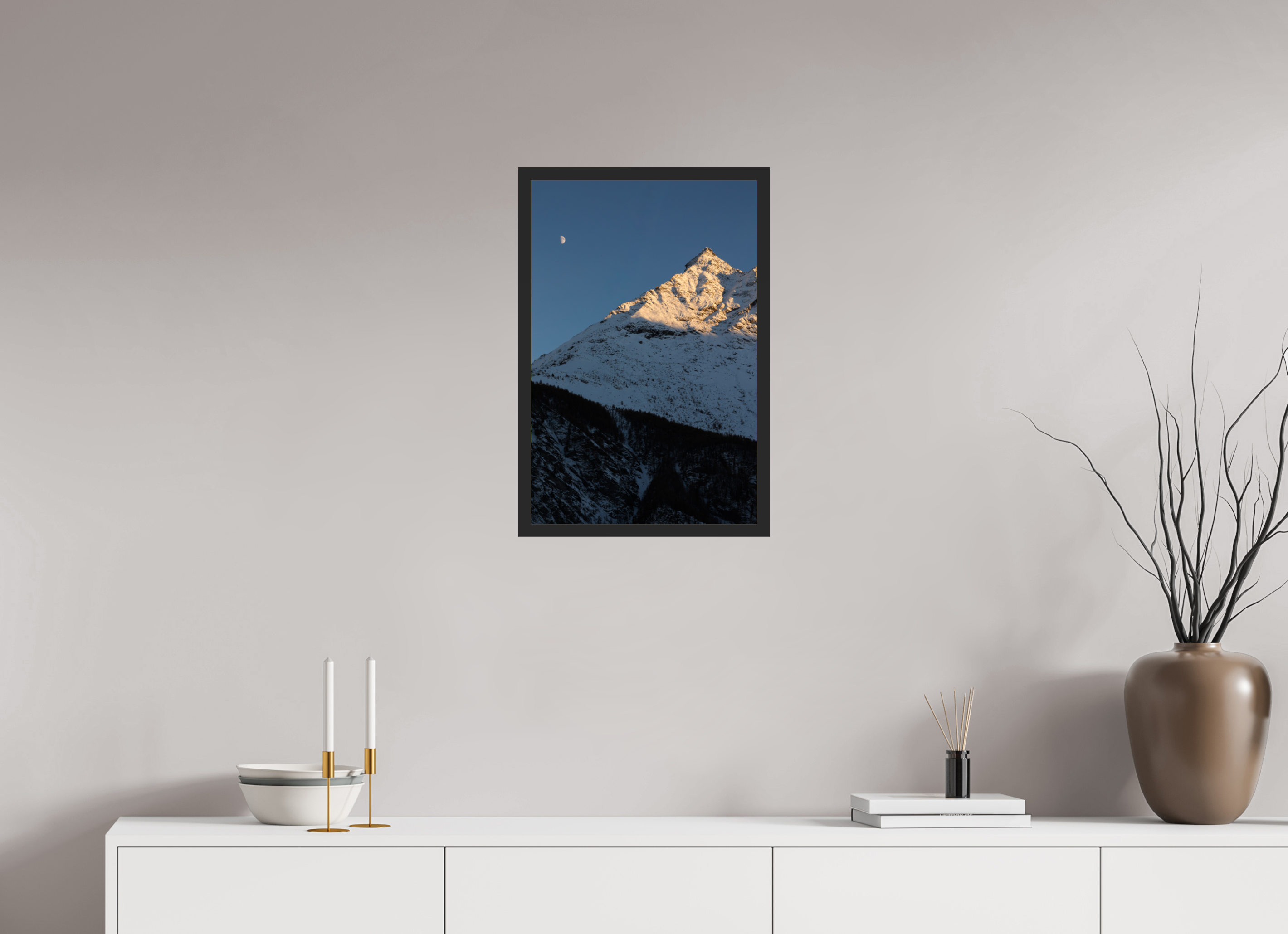 40 x 60 cm, CADRE V2 - DECEMBRE 2025 Dernière lumières sur la petite dent du Veisivi