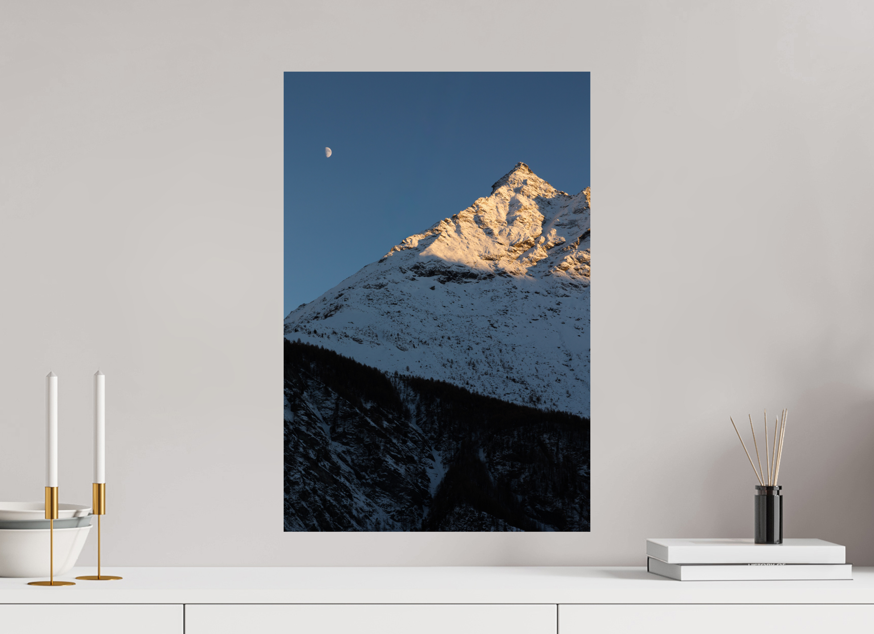 40 x 60 cm, POSTER - DECEMBRE 2025 Dernière lumières sur la petite dent du Veisivi